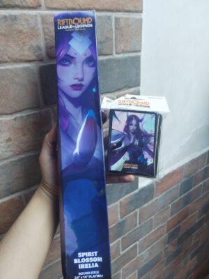 Playmat + Sleeves (Irelia)