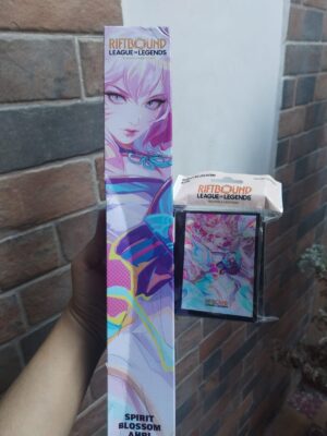 Playmat + Sleeves (Ahri)
